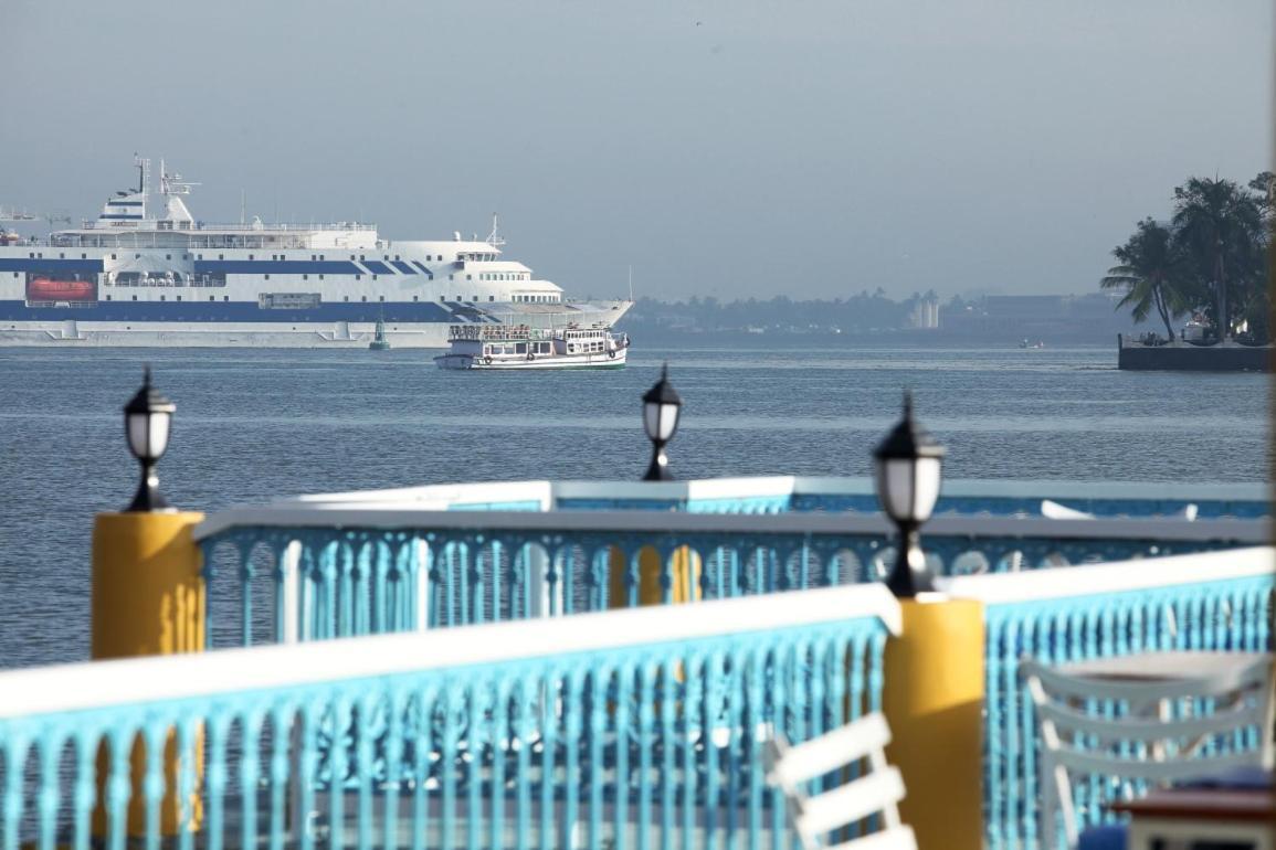 Bloom Boutique Waterfront Fort Kochi 외부 사진