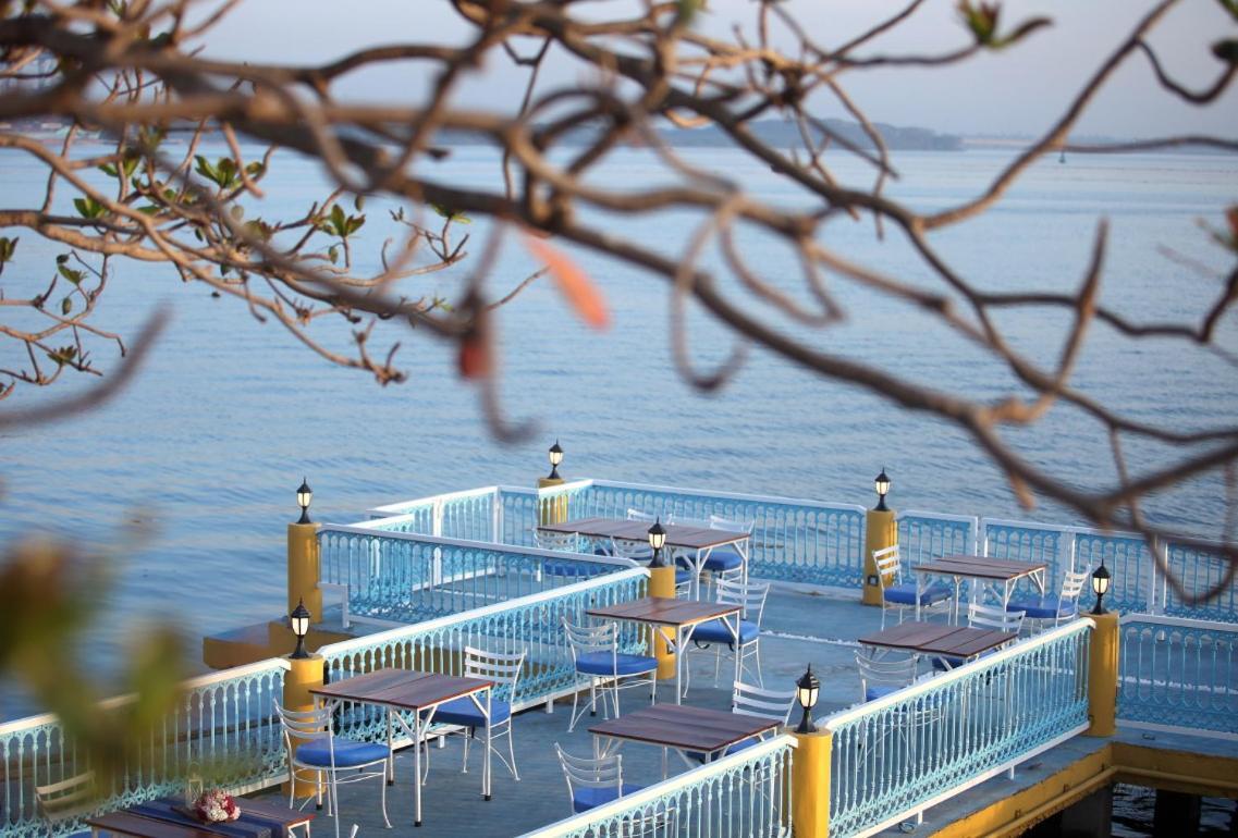 Bloom Boutique Waterfront Fort Kochi 외부 사진